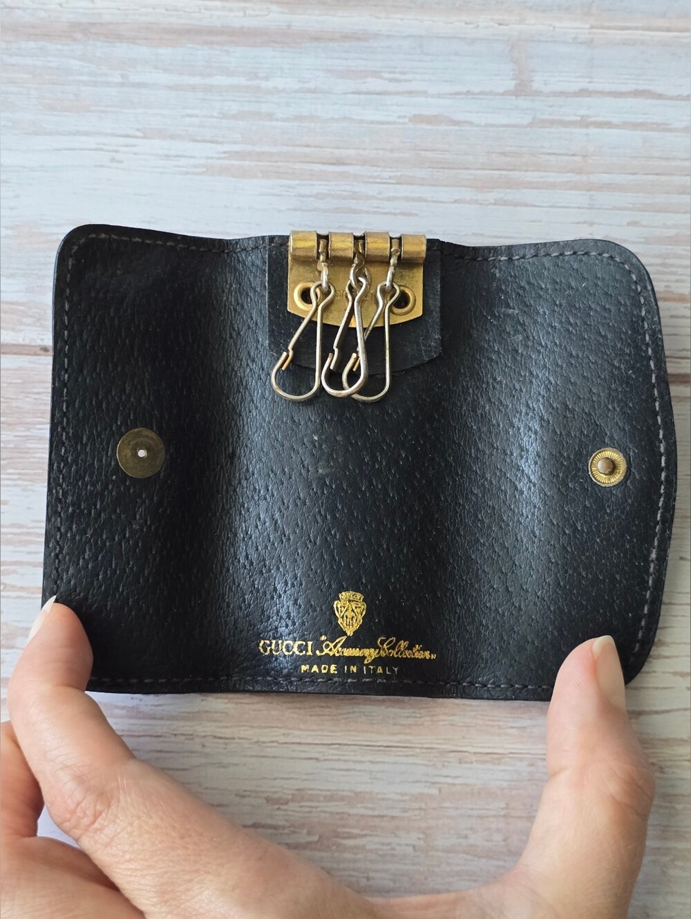 🔑RARE Vintage Gucci Logo Black Leather 3 Key Holder - Picture 12 of 16
